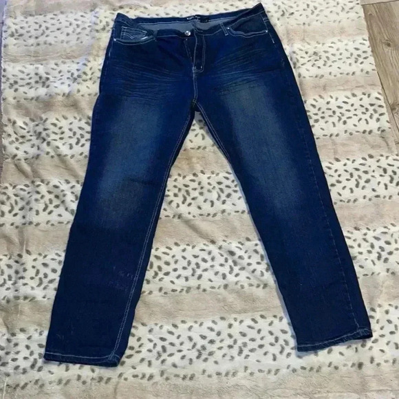 Women’s VIP Jeans - Picture 1 of 4